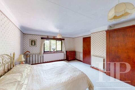 Principle bedroom