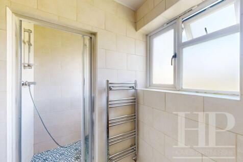 Ensuite shower room