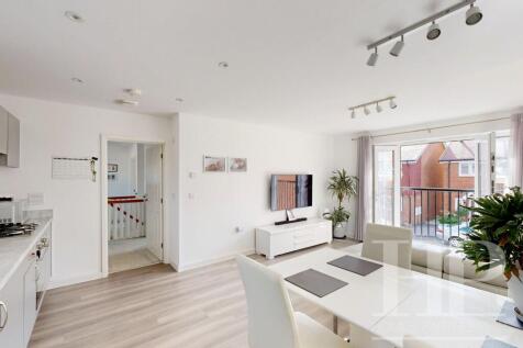 Lounge/diner/kitchen area