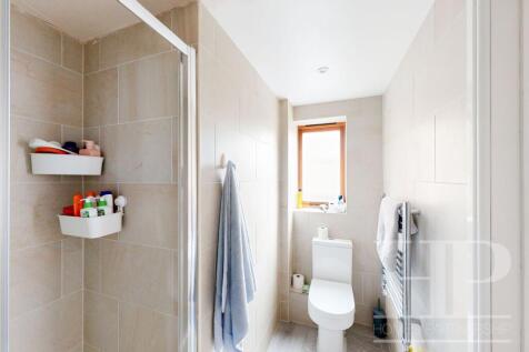 Ensuite shower room