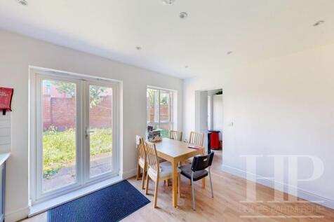 Communal Kitchen/Diner