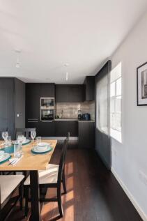 Apartment 5, 14 M...