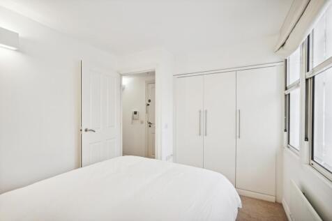 8, 72 Mortimer St...