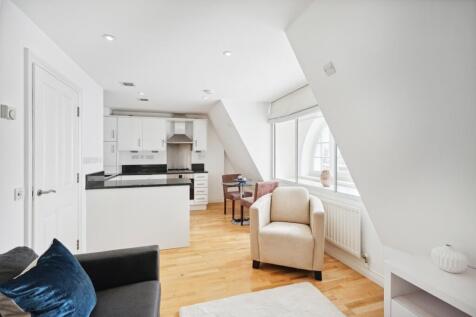 8, 72 Mortimer St...