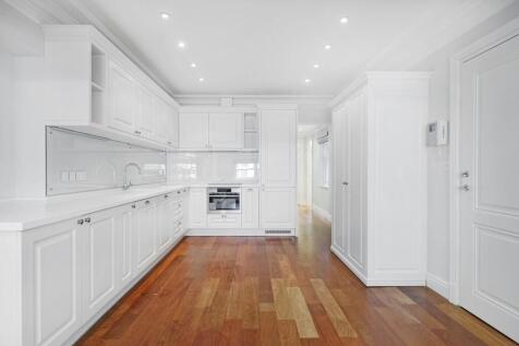 Crown Estate Flat...
