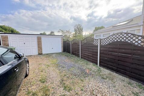Garage &amp; Parking