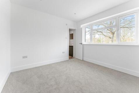 Ground Floor Guest Bedroom