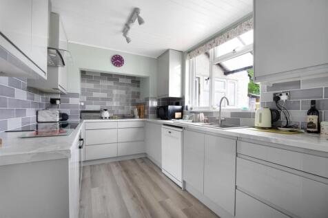 Kitchen / Breakfast Room