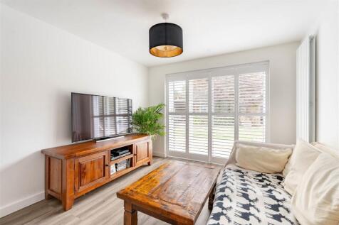 Lounge / Dining Room
