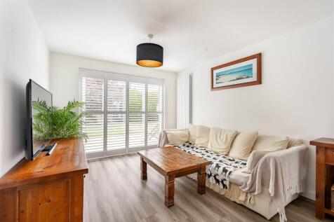 Lounge / Dining Room