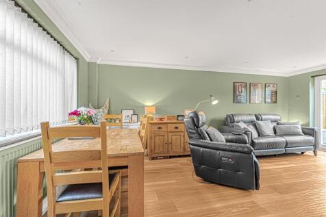 Living/ Dining Room