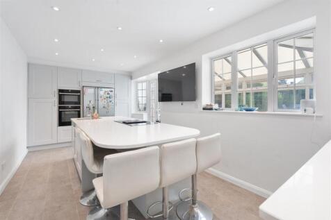 Kitchen / Breakfast Room