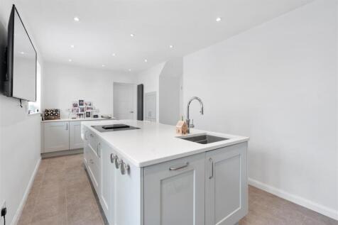Kitchen / Breakfast Room