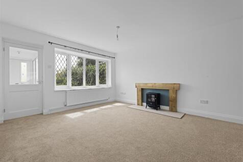 Lounge/ Dining Area