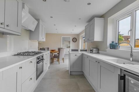 Kitchen / Breakfast Room