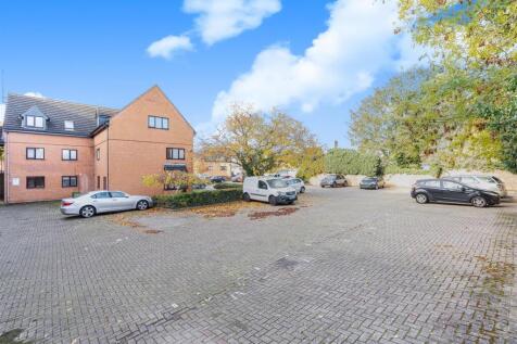 12 Hampton House-12.jpg