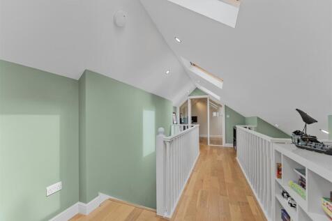 Mezzanine Landing