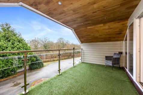 Annex balcony