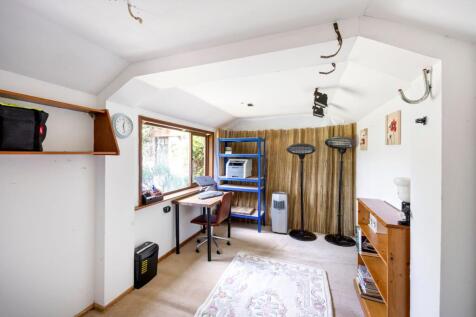 Garage/office