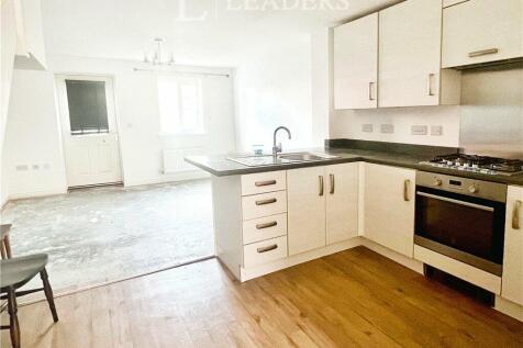 Kitchen/Living Area