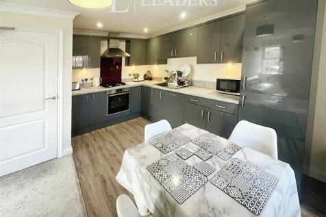 Kitchen/Living Area