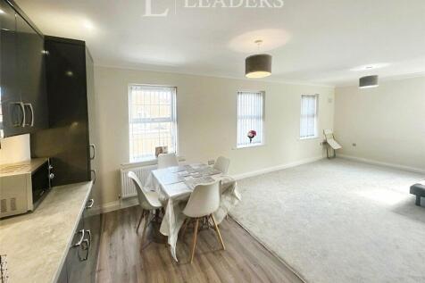 Kitchen/Living Area