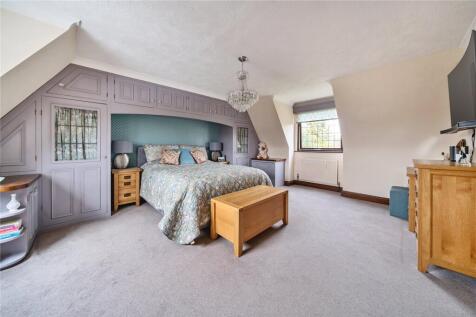 Masted Bedroom