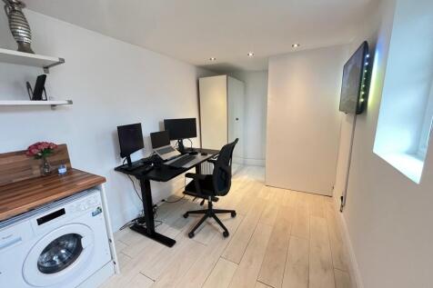 Office/Guest suite