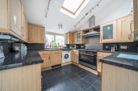 Kitchen (1/2)