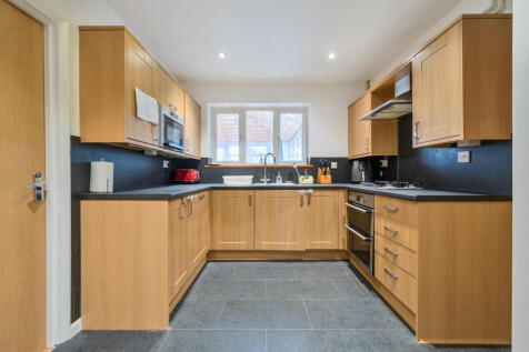 1375143-27-6909f5...