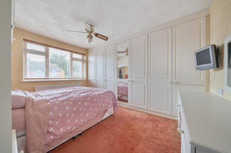 1375143-7-6909f3d...