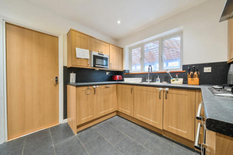 1375143-24-6909f5...