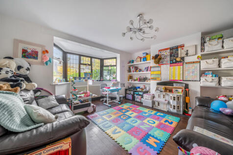 1374280-2-690e5bb...