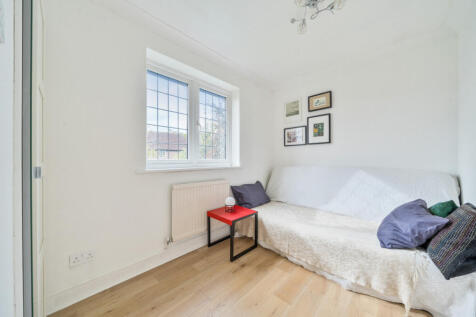 1364073-9-68ed8d1...