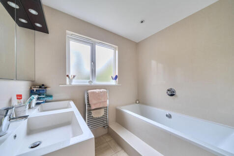 1383498-13-691f2a...