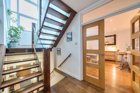 1383498-16-691f2a...