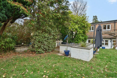 1383498-3-691f294...