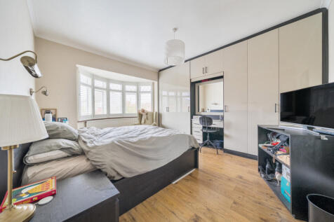 1369092-12-68f259...