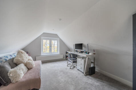 1374996-17-690dd0...