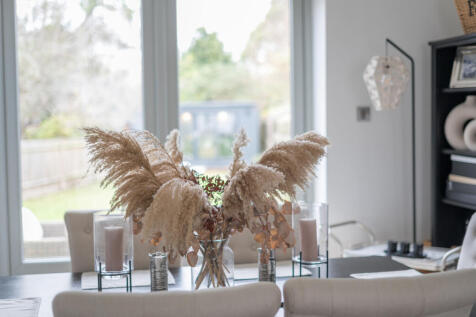 1376684-8-69132ca...