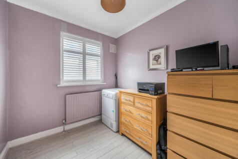 1381704-13-691733...