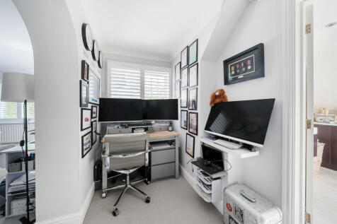 23-681b29aee52f5-...