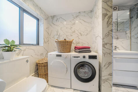 1383996-19-692715...