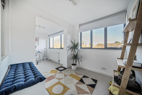 1383996-12-692715...