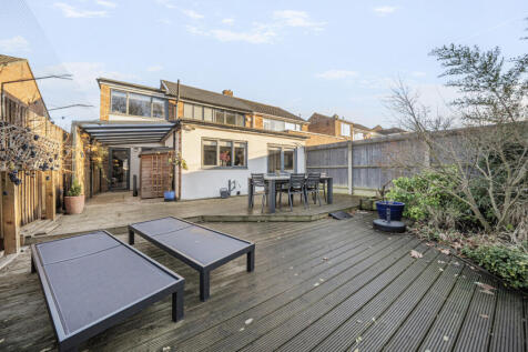 1383996-15-692715...