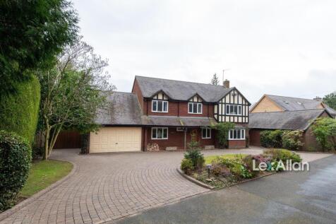 Lawnswood Drive Wordsley 2.jpg