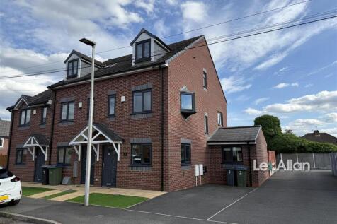 Chichester Drive Rowley Regis 2.jpg