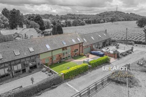 Wisteria Barn Deansford Lane 2.jpg