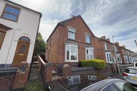 Vicarage Road Lye 1.jpg