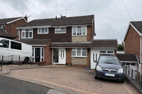 Hamilton Close Stourbridge 1.jpg